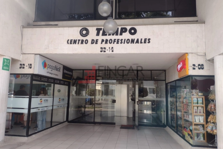 Calle 48 # 32-14
