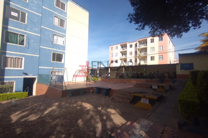 Calle 6a # 13-85