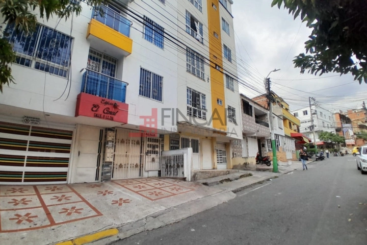 Calle 8 # 12-36