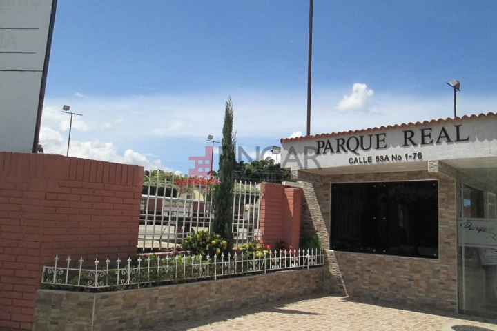 Calle 63a # 1-76