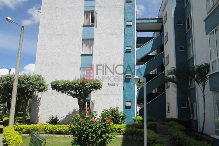 Calle 63a # 1-76