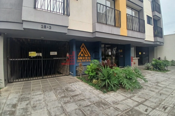 Calle 19 # 28-22