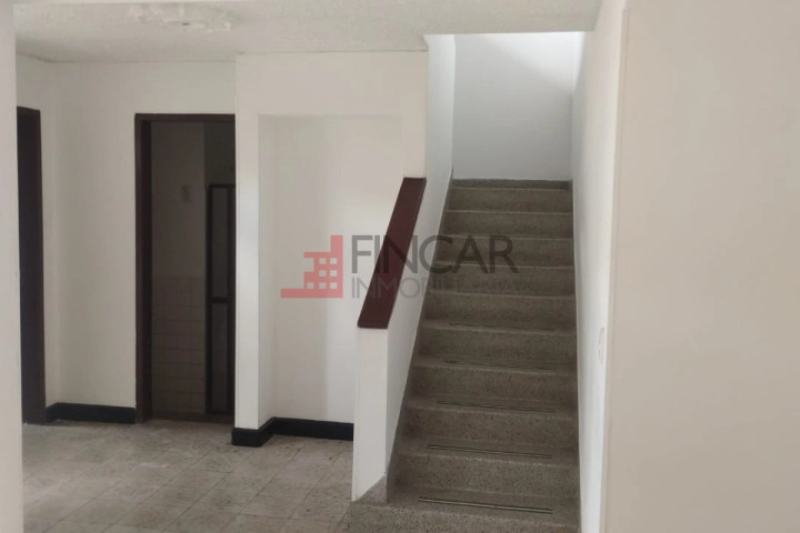 Calle 106 # 24-108