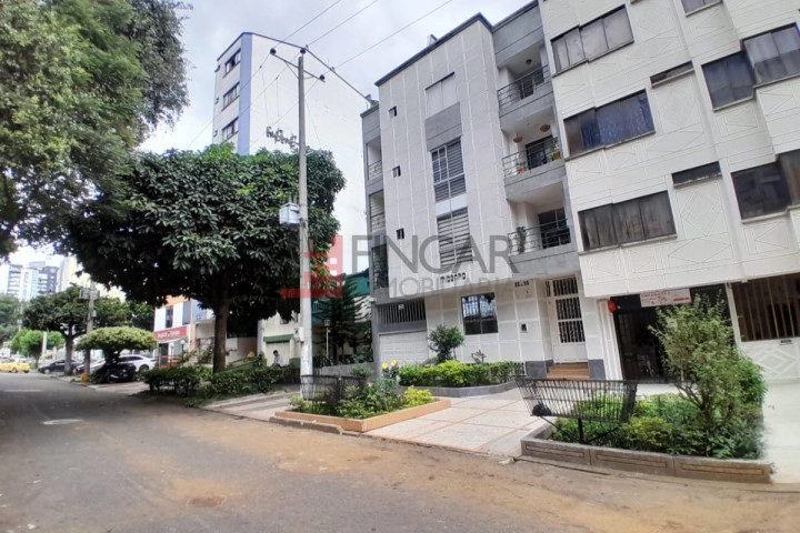 Calle 50 # 25-30