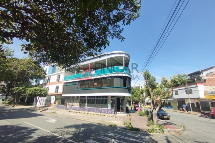 Avenida Eduardo Santos # 28-72
