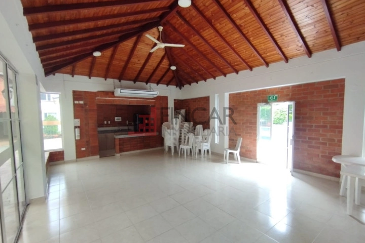 Calle 197 # 15-184