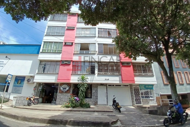 Calle 56 # 28-53