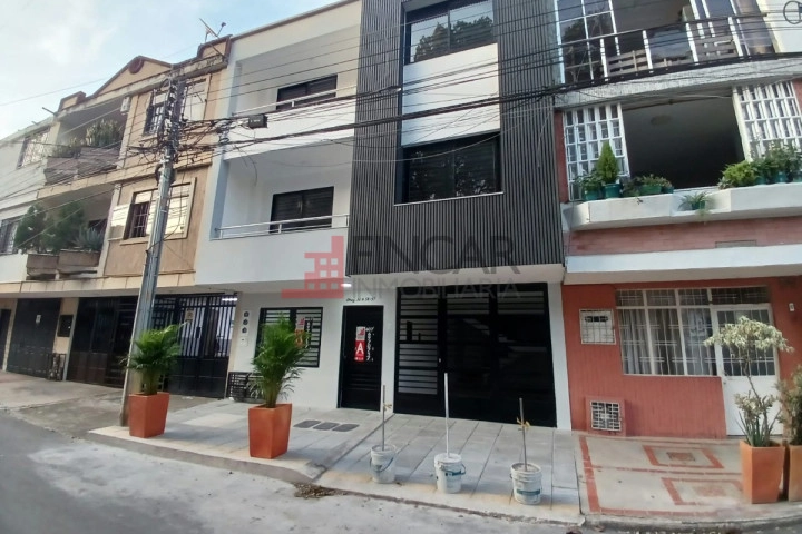 Diagonal 14 # 58- 57