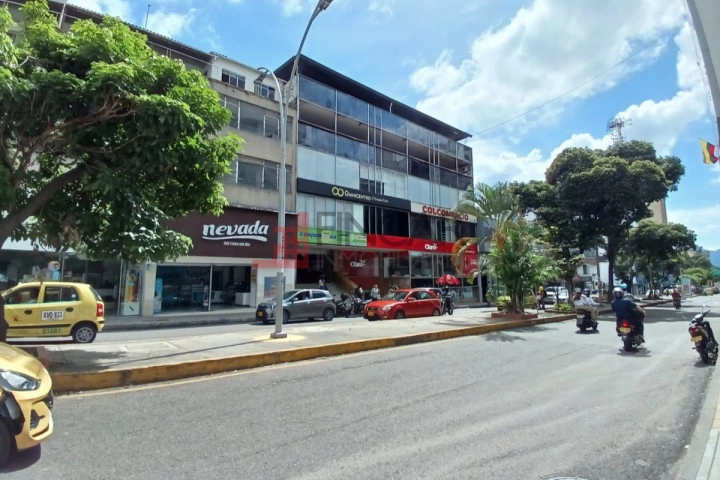 Calle 36 # 17-52/56