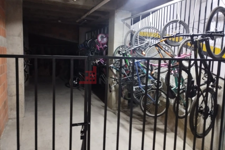 Carrera 4w # 17-51 torre 17 apt 466