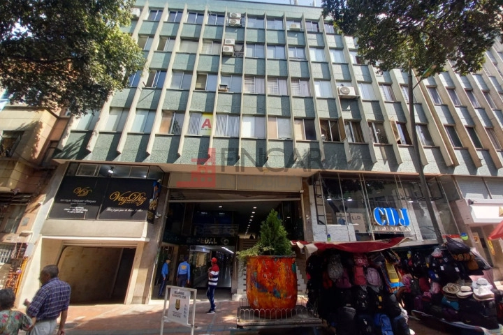 Calle 34 # 18-64