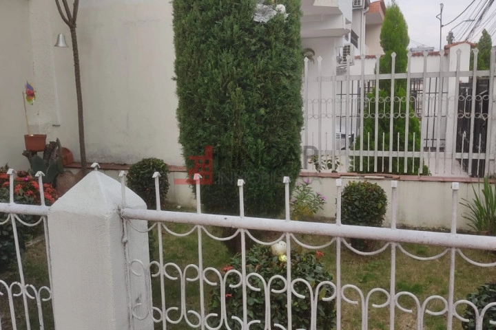 Calle 102 # 21-146