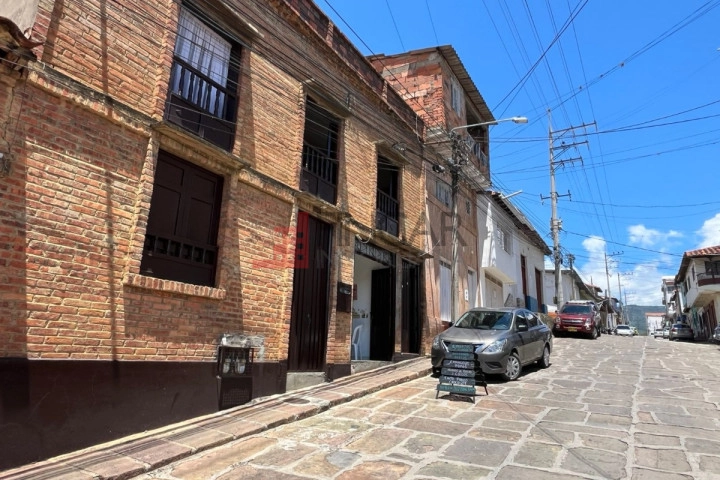 Carrera 13 # 14-51/55