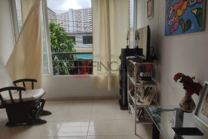 Carrera 21b # 111-21