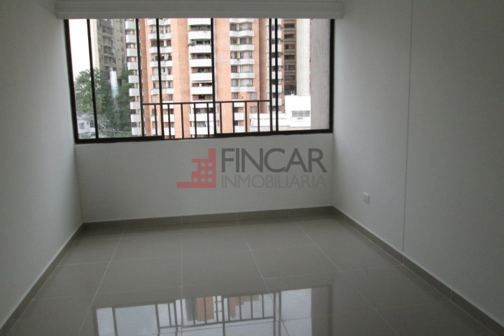 Avenida 38 # 48-12
